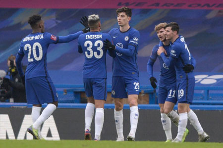 辽宁男篮王哲林末节爆发带队取胜