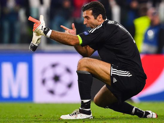 亚冠生死局：柔佛主场狂攻碾压上海海港 中超冠军背水一战太难了