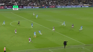 惊喜，曼联17岁青训小将詹姆斯-奥弗里入选澳大利亚国家队